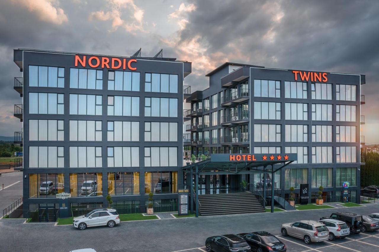 Hotel Nordic Twins & Wellness Rădăuţi Kültér fotó